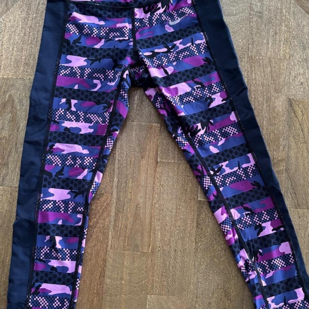 Nike Camo Sportswear Leggings S XS